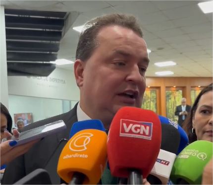 Max Russi diz que cenário das eleições 2026 é indefinido e pode surgir novo nome para o governo; vídeo