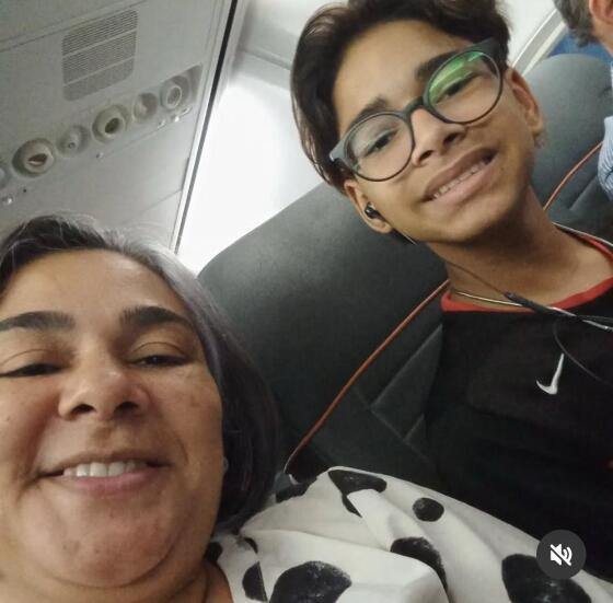 Família faz ‘vaquinha’ para tratar jovem com doença rara após momentos de agonia