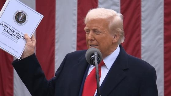 Trump sanciona o Brasil com taxação de 50% e bota culpa no STF por perseguição a Bolsonaro