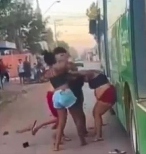 Briga entre mulheres em Cuiabá viraliza nas redes; veja vídeo