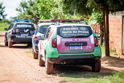 Ladrão de banco morre baleado pela polícia após espancar a esposa no interior