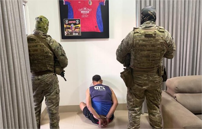 Suspeito é abatido em confronto com a polícia e mãe morre ao ser informada; vídeo