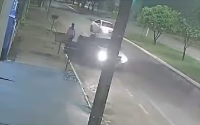 Motorista bêbado e sem CNH atropela idosa de 80 anos em MT; veja vídeo