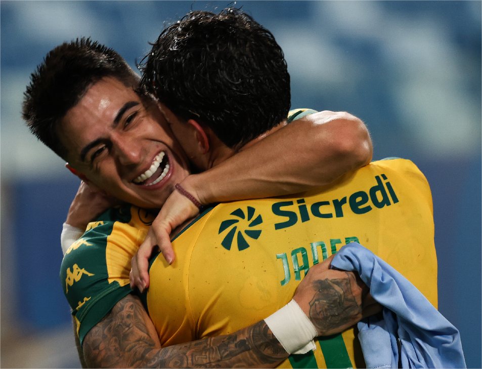 Cuiabá bate a Chapecoense na Arena Pantanal e fica a 2 pontos do G-4; veja gol