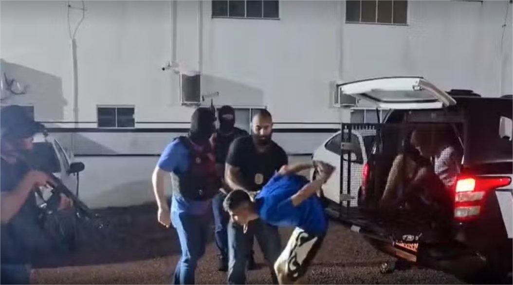 Casal de idosos é feito refém após ter casa invadida durante assalto em MT; veja vídeo