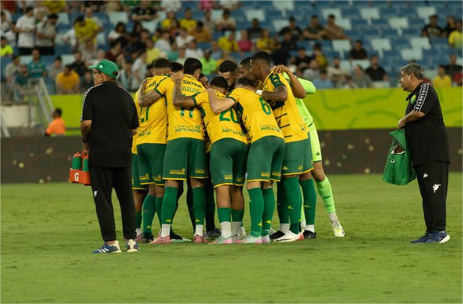 Dresch detona jogadores do Cuiabá e projeta retomada do acesso em 2026