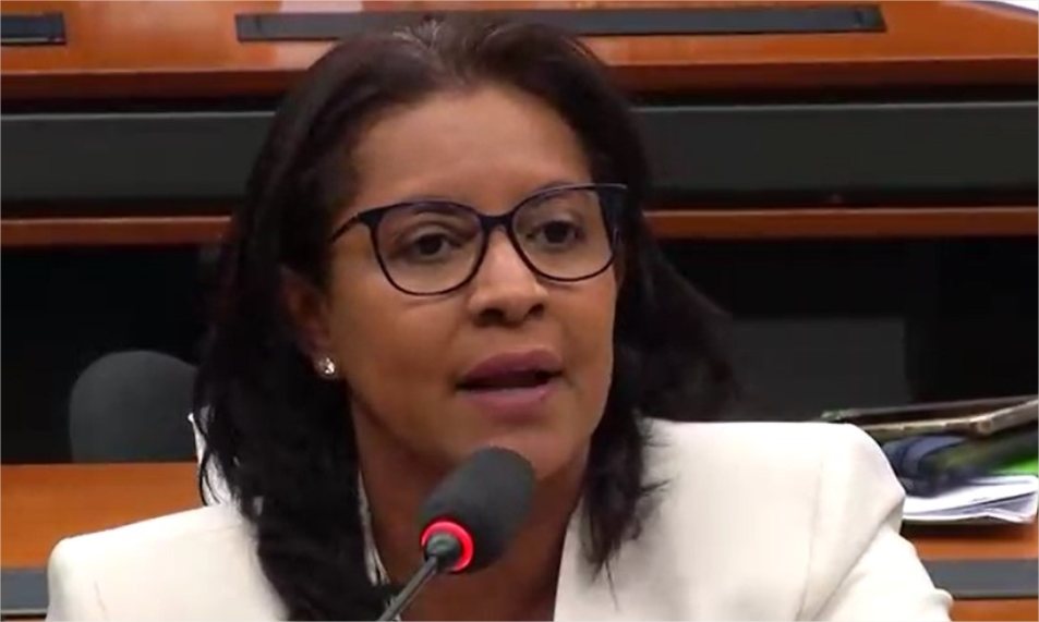 Fusão Petz-Cobasi debatida na Câmara a pedido de Gisela, leva CADE a realizar audiência para avaliar impactos no mercado