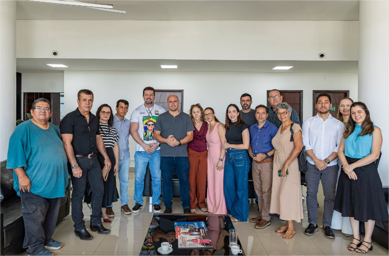 Prefeito se reúne com moradores e anuncia medidas para garantir regularização de condomínios em Cuiabá