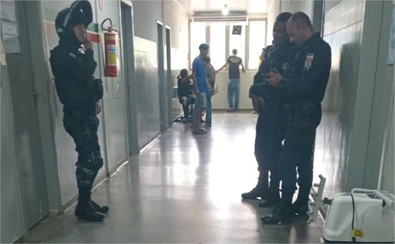 Bebê de 1 ano morre após se afogar em piscina de casa em VG