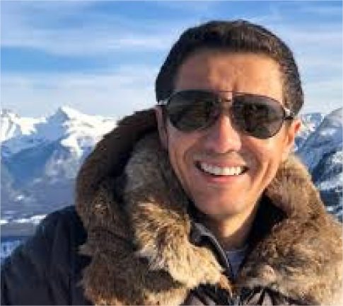 Polícia Federal cumpre mandados de busca e apreensão em condomínio de luxo, em Cuiabá, contra empresário