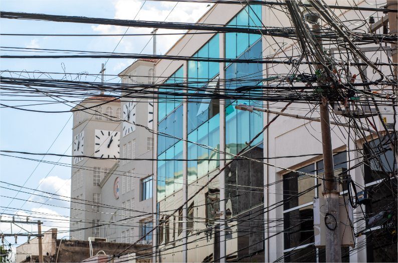 Operação vai remover cabos e fios em desuso nos postes de Cuiabá