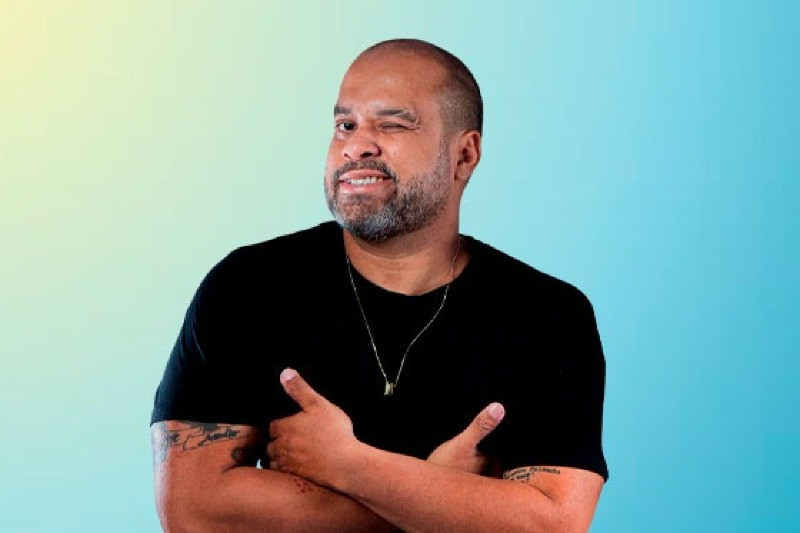 Humorista já caminha e reage bem ao tratamento em UTI