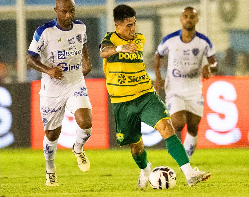 Paysandu arranca empate do Cuiabá no fim; veja gols