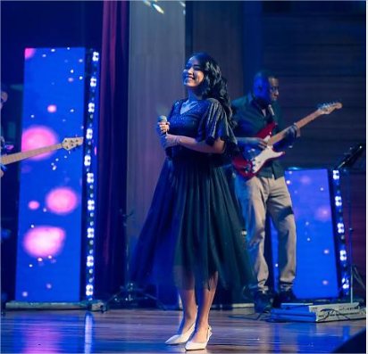 Nataly Jovió encanta jurados no The Voice Brasil e representa Mato Grosso