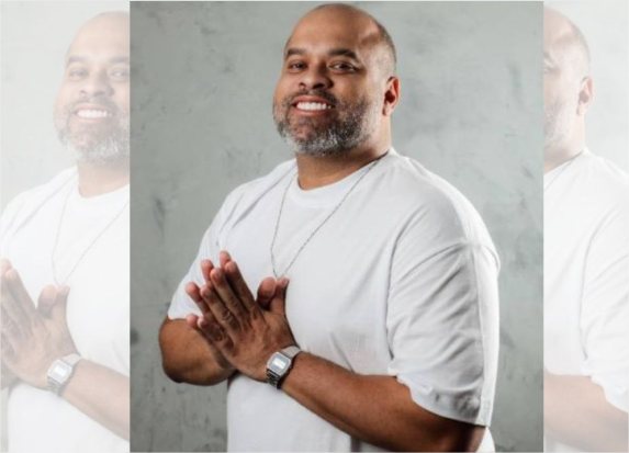 Humorista e influencer, ‘Xômano’ é internado em UTI com quadro de infecção