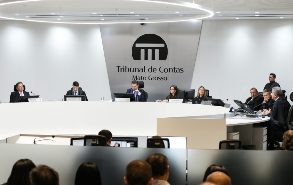 TCE manda suspender pregão de energia solar após indícios de sobrepreço