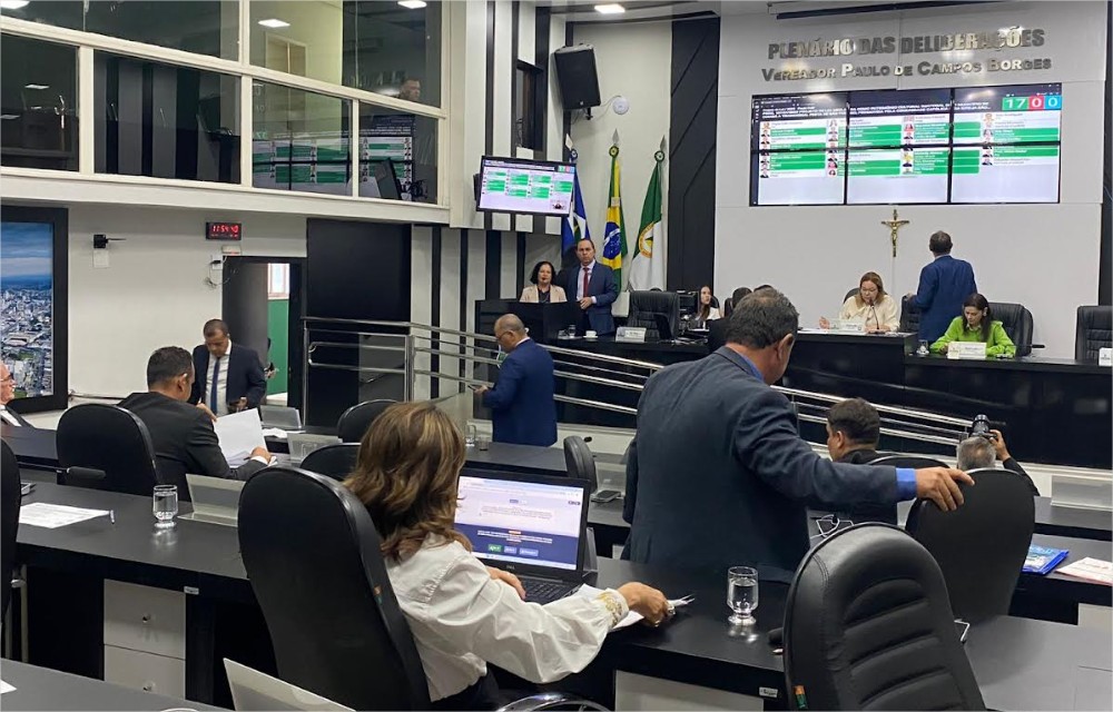 Câmara aprova relatório de CPI que aponta rombo previdenciário de R$ 560 milhões na gestão do ex-prefeito Emanuel