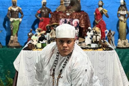 ‘Perdemos tudo, não sobrou nada’, diz mãe de santo após ataque em templo