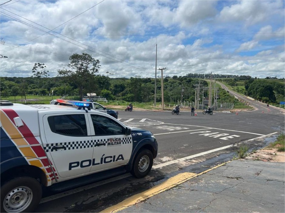 Polícia Militar frustra rolezinho, apreende 19 motocicletas e detém quatro em flagrante
