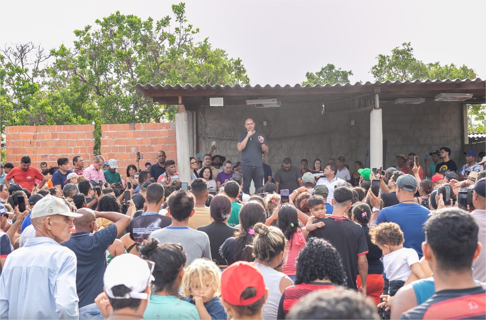 Prefeito e vereadores esclarecem processo de regularização do Contorno Leste à comunidade