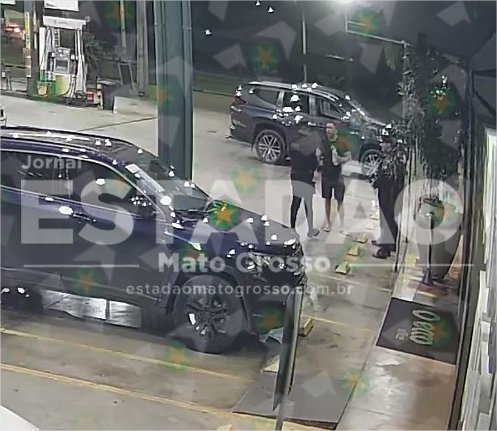 Vídeos mostram PM que tentou matar motorista de App sendo abordado e liberado pelo GAP com veículo supostamente roubado