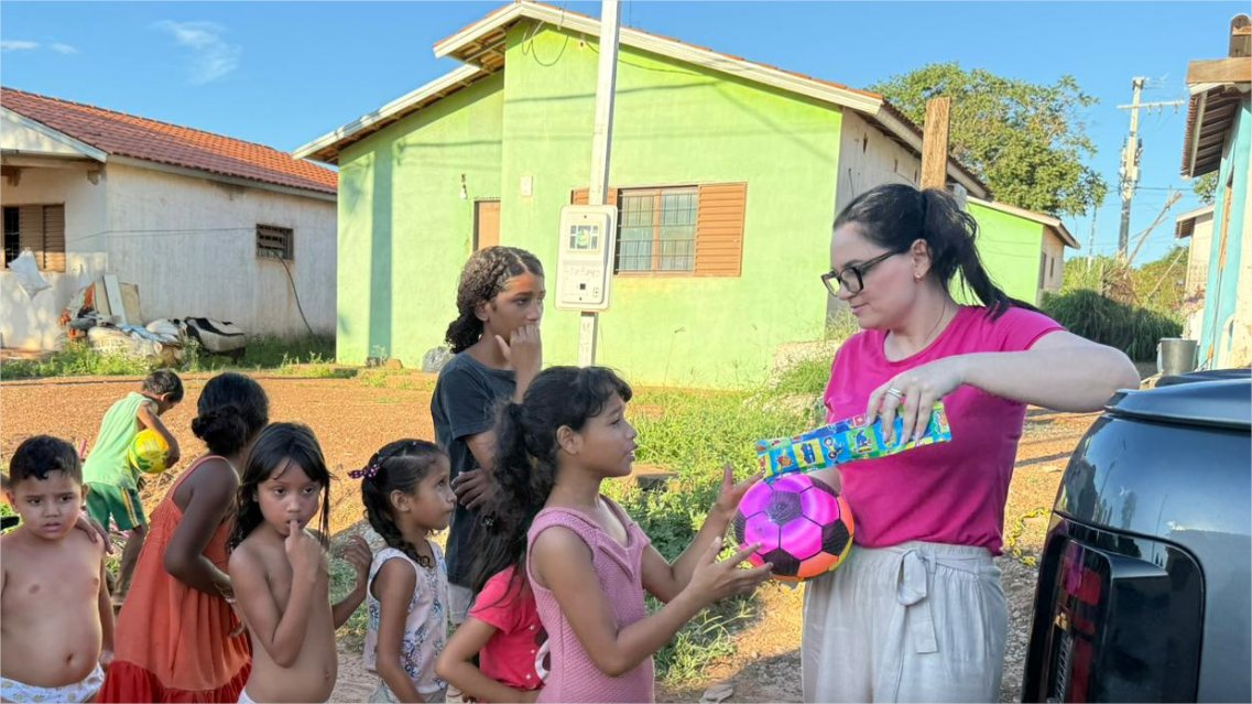 Solidariedade marca o Natal com entrega de brinquedos a crianças em Cuiabá