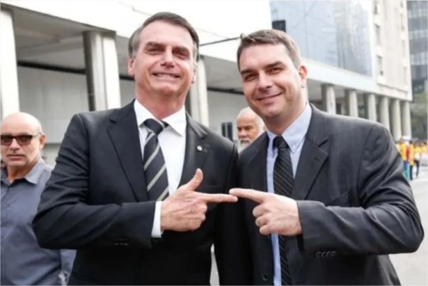 Bolsonaro diz que Flávio será seu candidato à Presidência da República