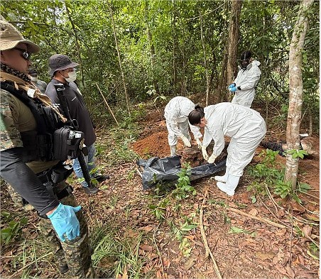 Polícia encontra cemitério clandestino usado por facção em Confresa; veja fotos