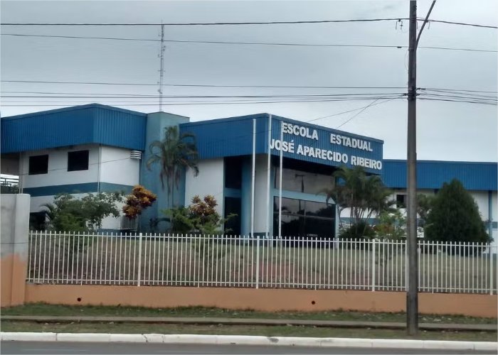 Professor de matemática é condenado a 2 anos de prisão por importunação sexual contra aluna em MT