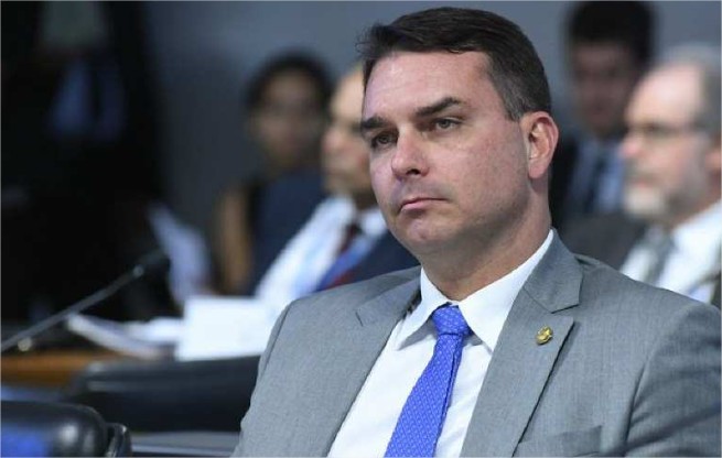 Flávio Bolsonaro admite que pode abandonar candidatura: ‘Eu tenho um preço para isso’ (vídeo)