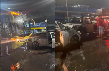 Ônibus perde controle e atinge 4 veículos em Cuiabá; vídeo