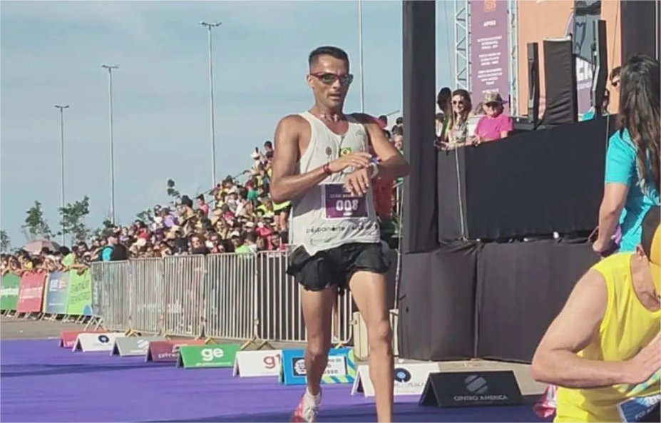 Brasileiro vence a Corrida de Reis 2026 e quebra hegemonia de africanos