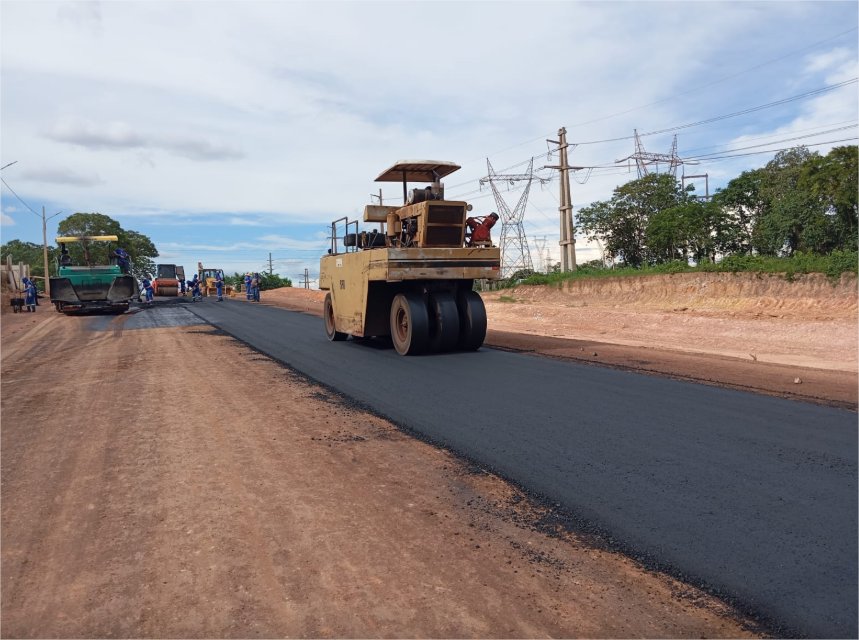 Empréstimo de R$ 112 milhões vai garantir asfalto em 19 bairros de Cuiabá