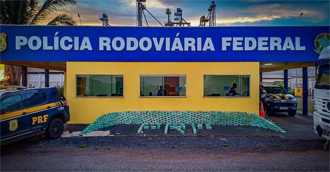 Caminhoneiro é preso com meia tonelada de cocaína no veículo