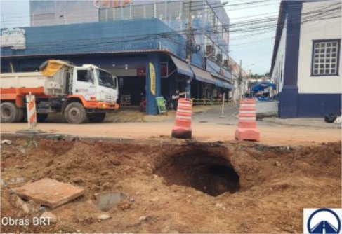 Falha estrutural gera interdição total de avenida no Centro de Cuiabá