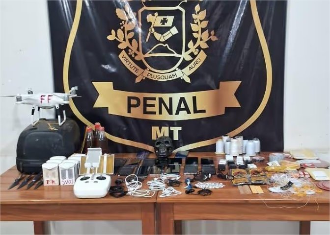 Polícia Penal confisca celulares, uísque e mortadela que seriam levados por drones a presos