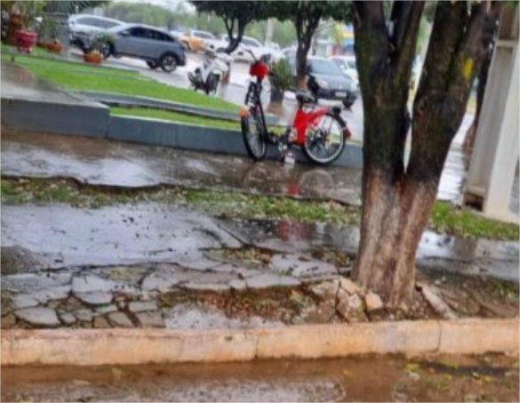 Motorista perde controle de Hilux e mata bebê em bicicleta elétrica em MT