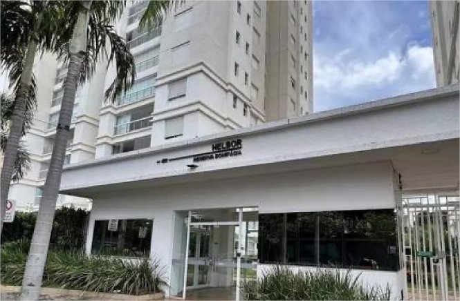 Ladrão furta SW4 em segundos na frente de condomínio de luxo em Cuiabá