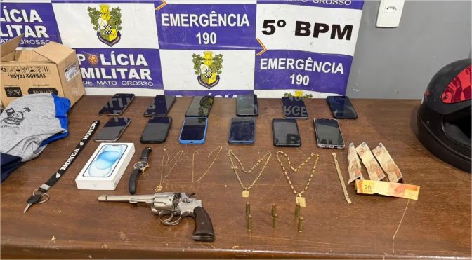 Bandidos são presos pela PM durante tentativa de roubo com reféns em comércio