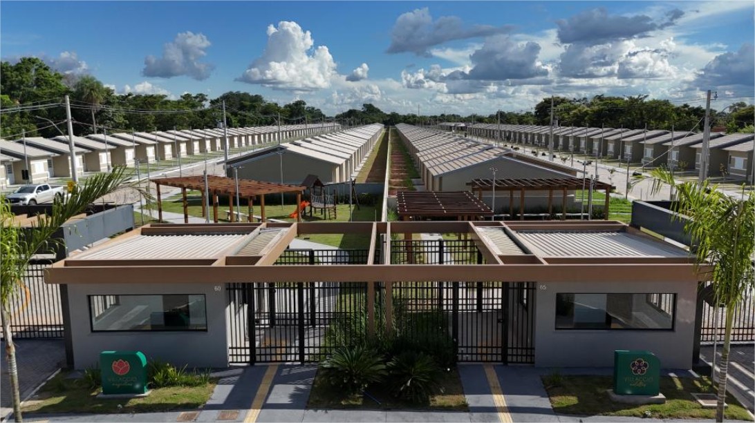 Com entrada facilitada, Governo ajuda 212 famílias a comprarem a casa própria no Pedra 90