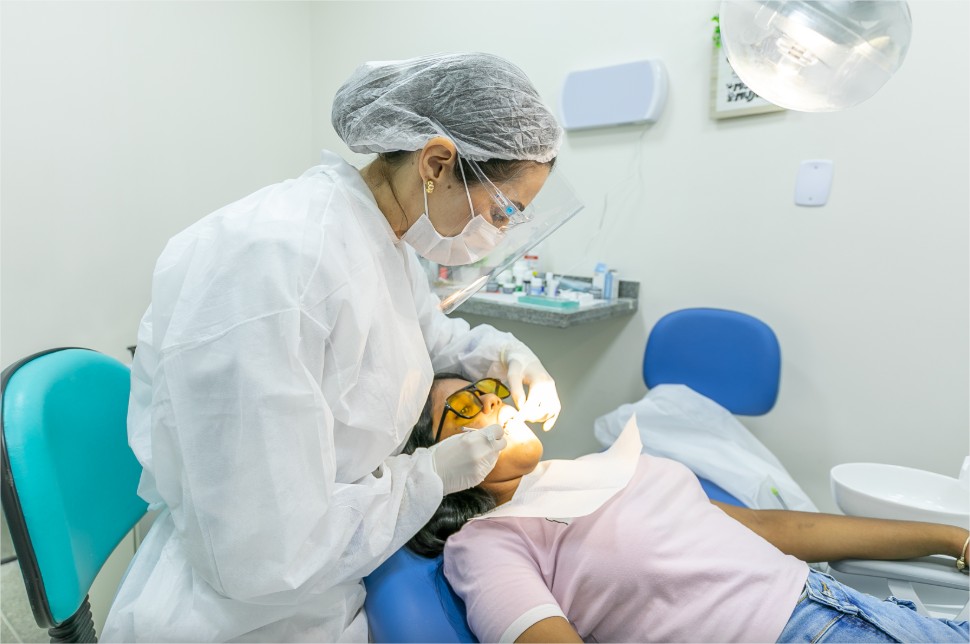 Cuiabá moderniza rede odontológica e reduz demanda de próteses