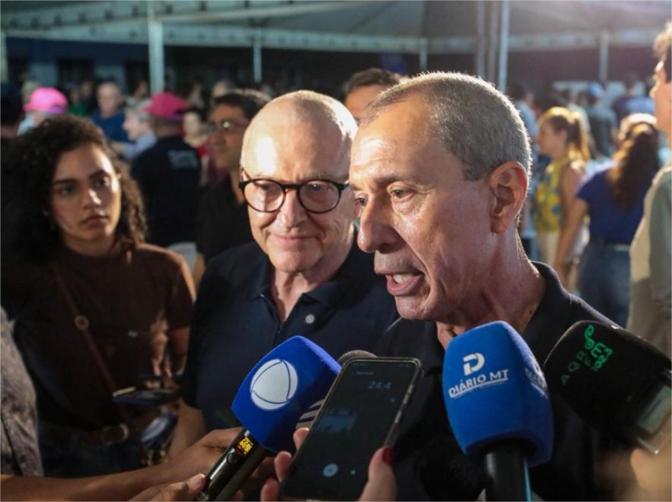 Governo de MT entrega chaves para casa própria e anuncia novos investimentos