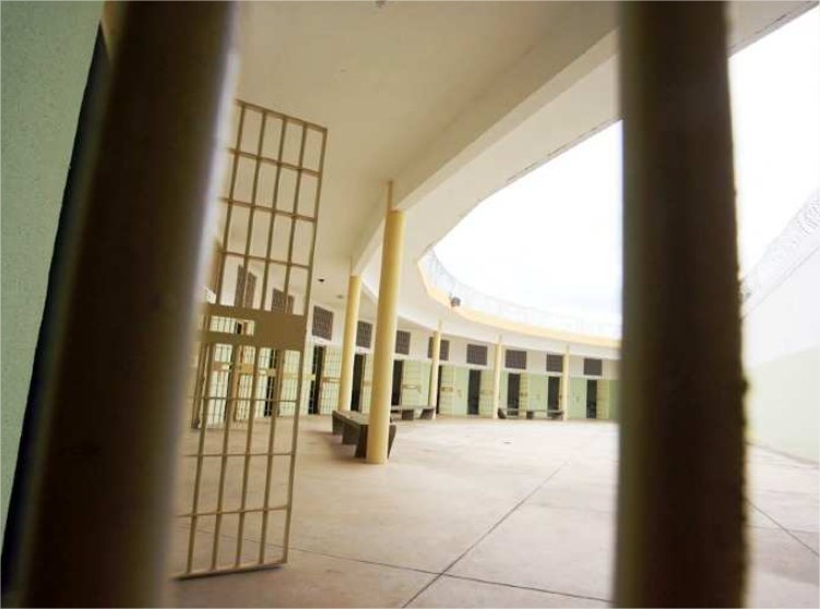 Adolescente é encontrada morta no Complexo Pomeri