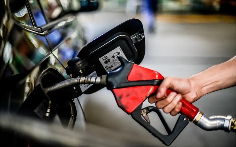 Setor de combustíveis alerta para o fim dos estoques e diz que diesel pode faltar no Brasil