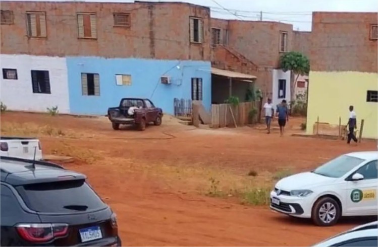 Prefeitura retira invasores de casas inacabadas para retomar obras de mais de mil moradias