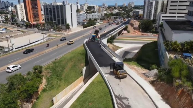 Nova estrutura na Miguel Sutil vai permitir trânsito de dentro da trincheira para Avenida do CPA