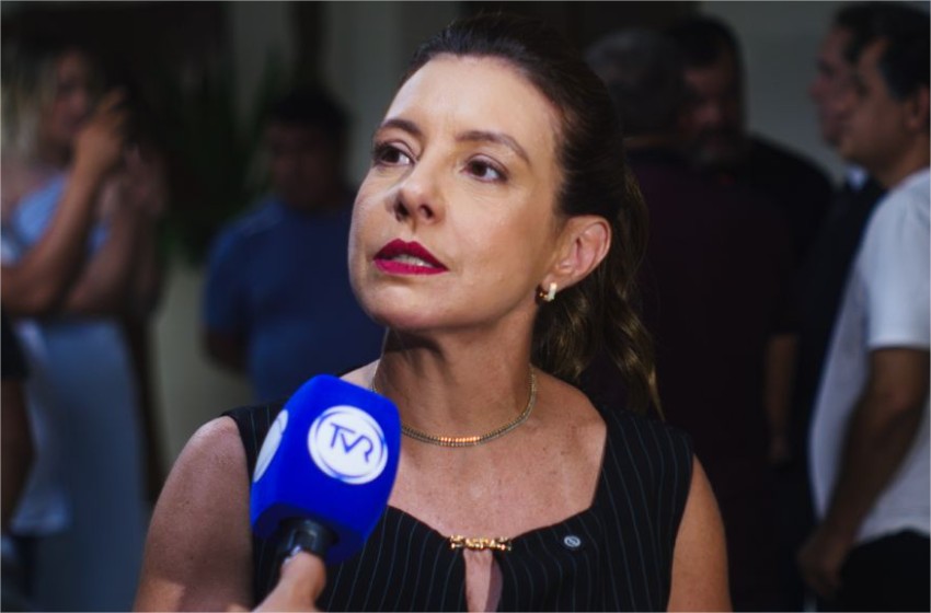 Flávia diz que renúncia de vice era esperada e cita acordo não cumprido