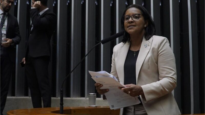 PT e PL se unem em projeto de Gisela para pressionar Motta a dar transparência às votações