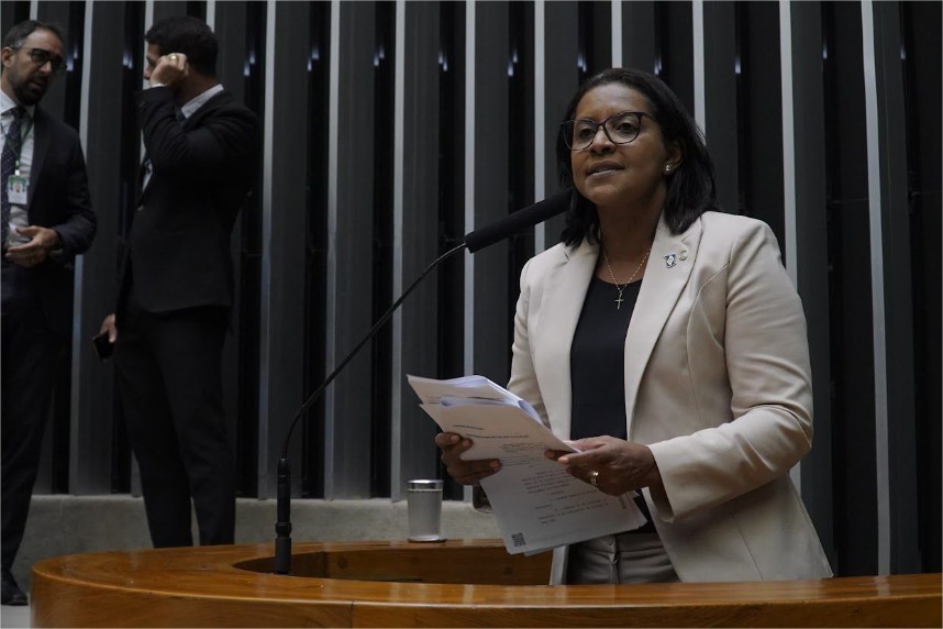 PT e PL se unem em projeto de Gisela para pressionar Motta a dar transparência às votações
