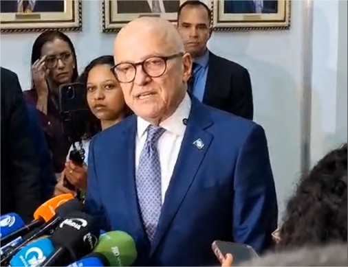 Vídeo: Ao assumir o governo, Pivetta fala sobre combate ao crime, feminicídio, BRT e eleição